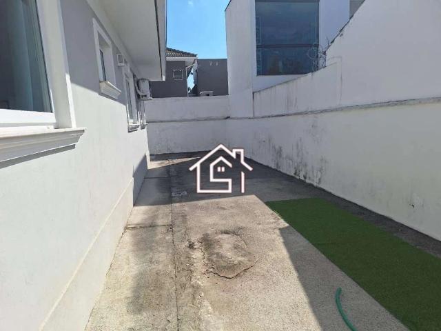 Casa / Sobrado para Venda em Niterói/RJ Camboinhas 4 Quartos