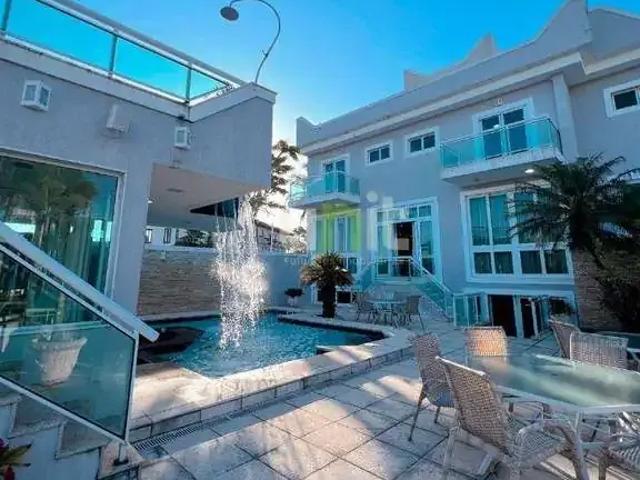 Casa / Sobrado para Venda em Niterói/RJ Camboinhas 5 Quartos