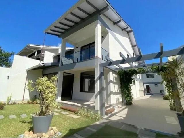 Casa / Sobrado para Venda em Niterói/RJ Camboinhas 7 Quartos