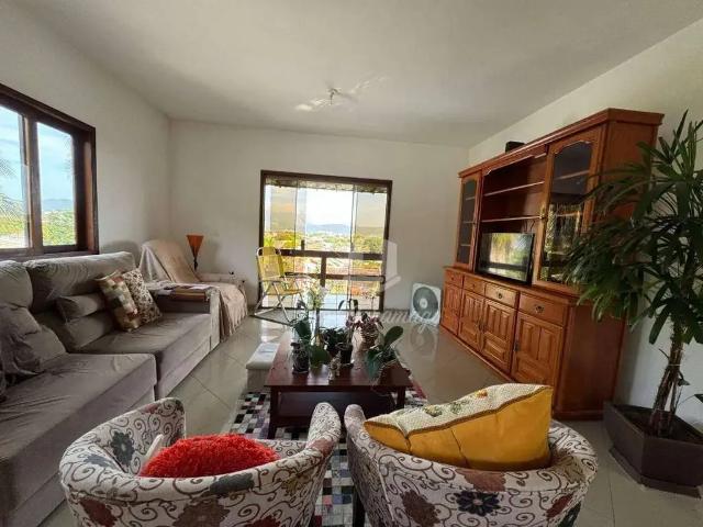 Casa / Sobrado para Venda em Niterói/RJ Camboinhas 3 Quartos