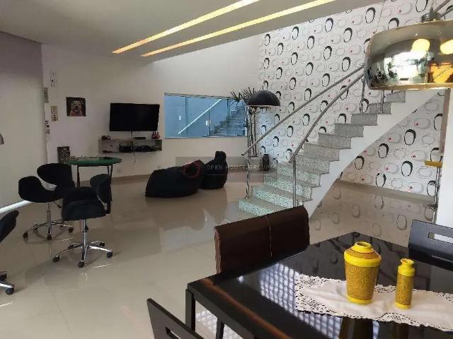 Casa / Sobrado para Venda em Niterói/RJ Charitas 5 Quartos