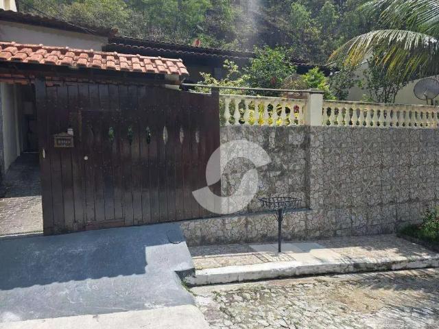 Casa / Sobrado para Venda em Niterói/RJ Cubango 3 Quartos