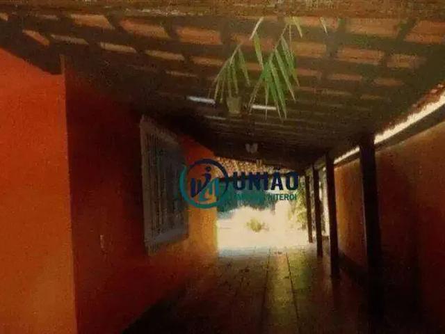 Casa / Sobrado para Venda em Niterói/RJ Engenho do Mato 2 Quartos