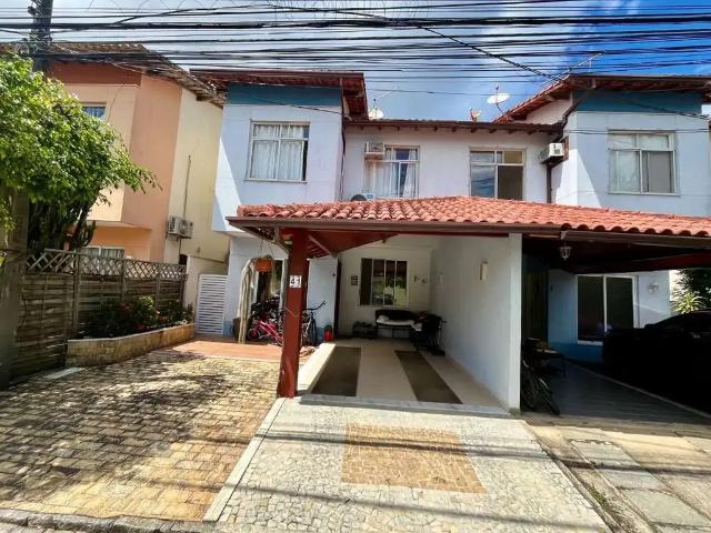 Casa / Sobrado para Venda em Niterói/RJ Engenho do Mato 3 Quartos
