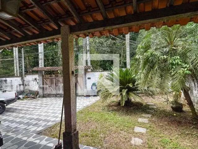 Casa / Sobrado para Venda em Niterói/RJ Engenho do Mato 4 Quartos