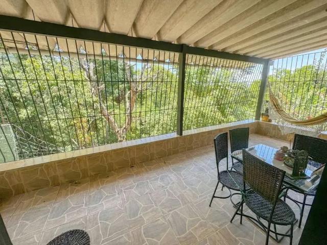 Casa / Sobrado para Venda em Niterói/RJ Engenho do Mato 5 Quartos