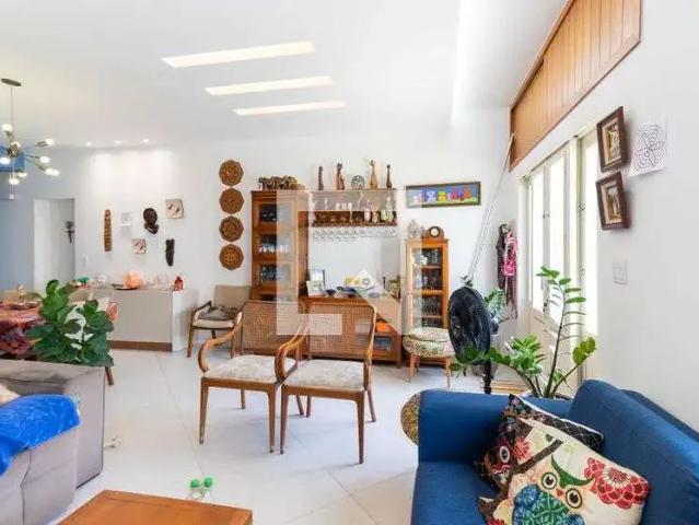 Casa / Sobrado para Venda em Niterói/RJ Fonseca 4 Quartos