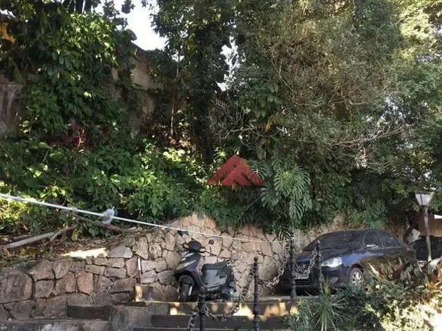 Casa / Sobrado para Venda em Niterói/RJ Fonseca 4 Quartos