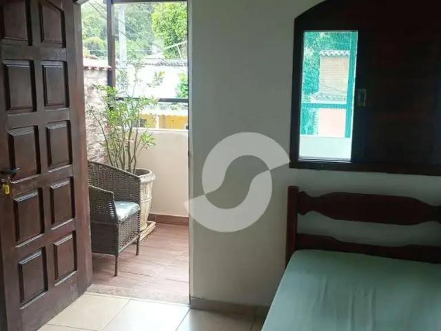 Casa / Sobrado para Venda em Niterói/RJ Fonseca 4 Quartos