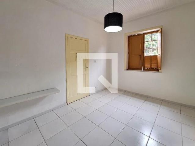 Casa / Sobrado para Venda em Niterói/RJ Fonseca 2 Quartos