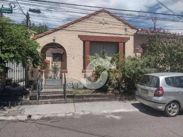 Casa / Sobrado para Venda em Niterói/RJ Fonseca 3 Quartos