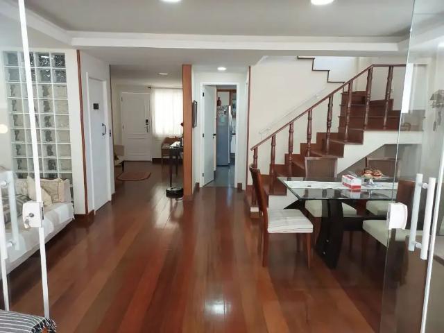 Casa / Sobrado para Venda em Niterói/RJ Ingá 4 Quartos