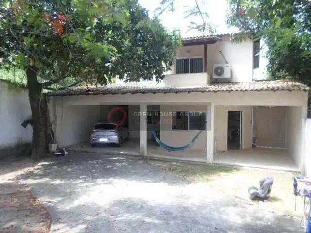Casa / Sobrado para Venda em Niterói/RJ Maceió 4 Quartos
