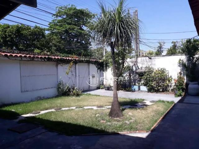 Casa / Sobrado para Venda em Niterói/RJ Maralegre 5 Quartos