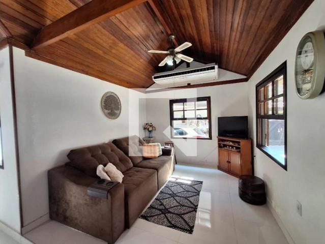 Casa / Sobrado para Venda em Niterói/RJ Maravista 4 Quartos