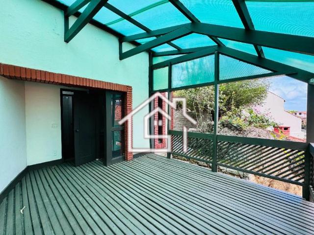 Casa / Sobrado para Venda em Niterói/RJ São Francisco 4 Quartos