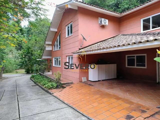 Casa / Sobrado para Venda em Niterói/RJ São Francisco 4 Quartos