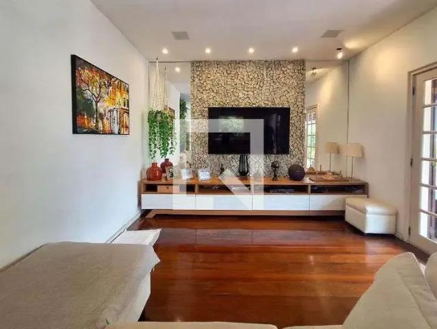 Casa / Sobrado para Venda em Niterói/RJ São Francisco 4 Quartos