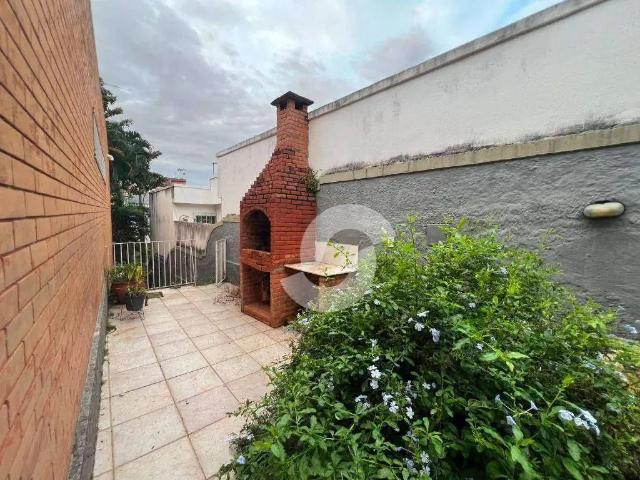 Casa / Sobrado para Venda em Niterói/RJ São Francisco 4 Quartos