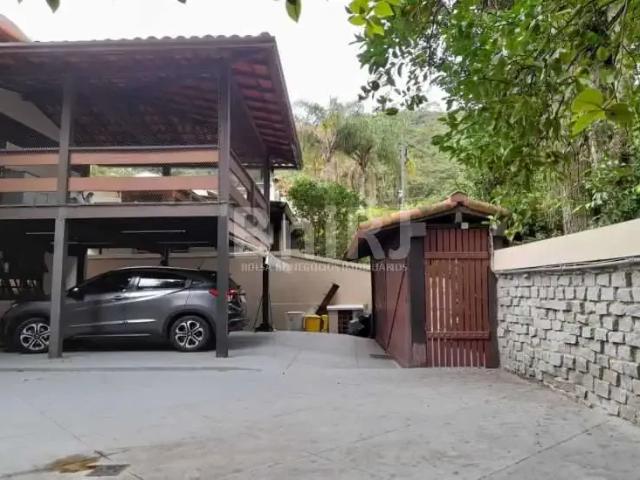 Casa / Sobrado para Venda em Niterói/RJ São Francisco 4 Quartos