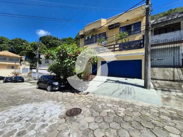Casa / Sobrado para Venda em Niterói/RJ São Francisco 4 Quartos
