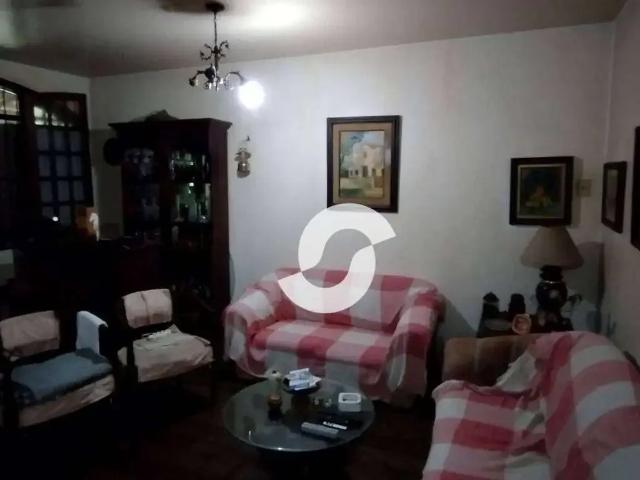 Casa / Sobrado para Venda em Niterói/RJ São Francisco 4 Quartos