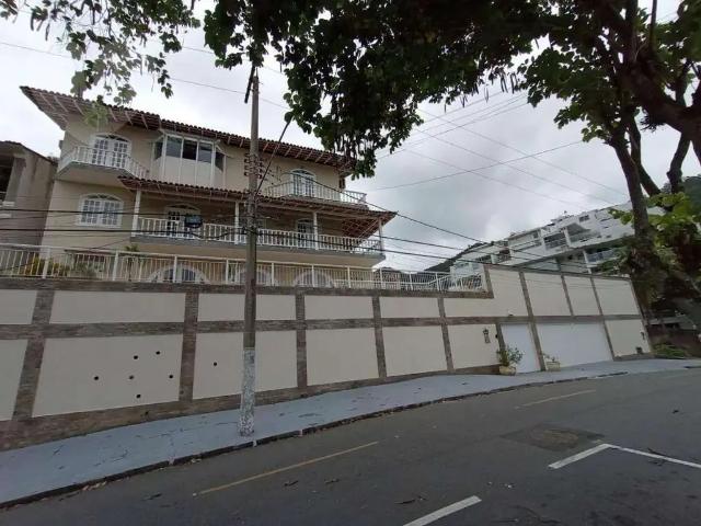 Casa / Sobrado para Venda em Niterói/RJ São Francisco 4 Quartos