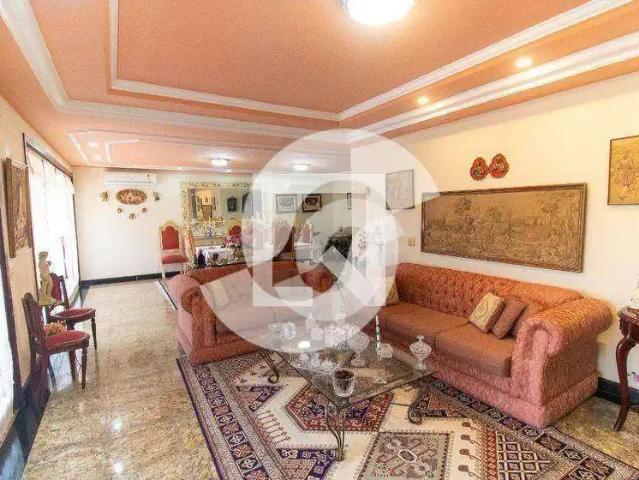 Casa / Sobrado para Venda em Niterói/RJ São Francisco 4 Quartos