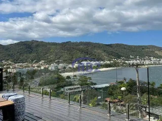 Casa / Sobrado para Venda em Niterói/RJ São Francisco 4 Quartos