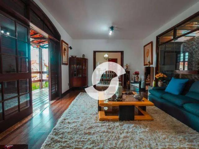 Casa / Sobrado para Venda em Niterói/RJ São Francisco 5 Quartos