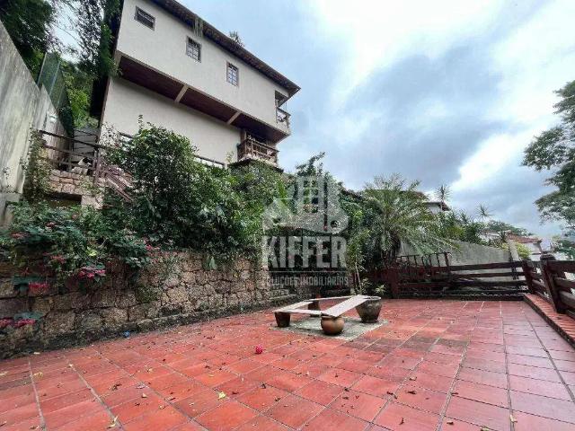 Casa / Sobrado para Venda em Niterói/RJ São Francisco 5 Quartos