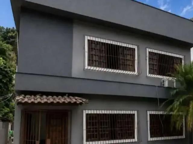 Casa / Sobrado para Venda em Niterói/RJ São Francisco 5 Quartos
