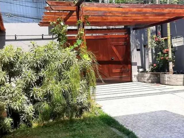 Casa / Sobrado para Venda em Niterói/RJ São Francisco 5 Quartos