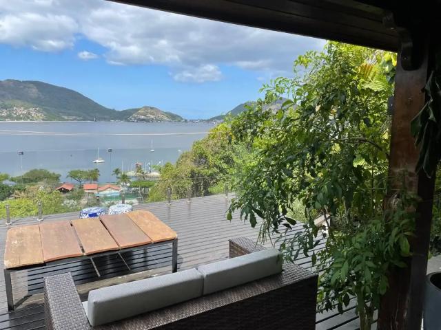 Casa / Sobrado para Venda em Niterói/RJ São Francisco 5 Quartos