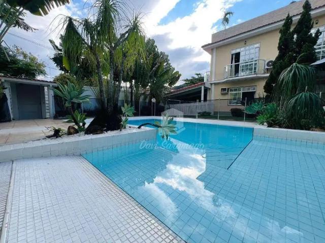 Casa / Sobrado para Venda em Niterói/RJ São Francisco 5 Quartos