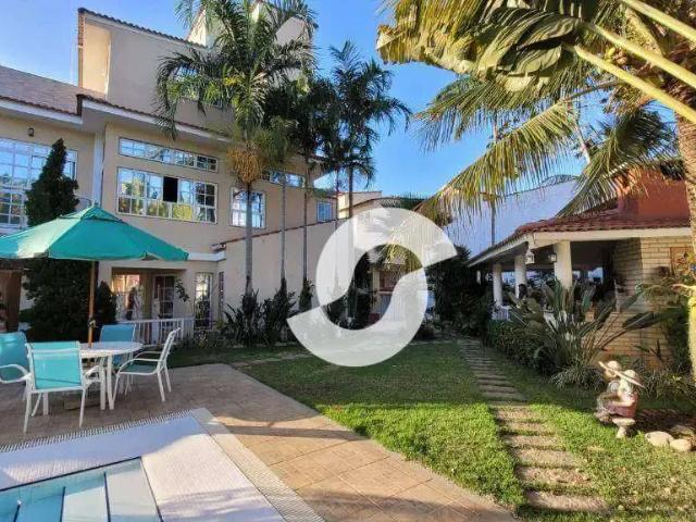 Casa / Sobrado para Venda em Niterói/RJ São Francisco 5 Quartos