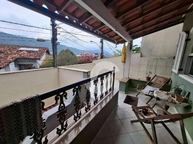 Casa / Sobrado para Venda em Niterói/RJ São Francisco 5 Quartos
