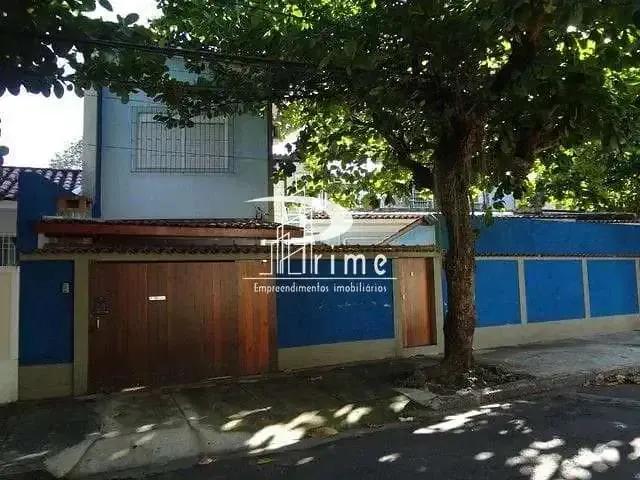 Casa / Sobrado para Venda em Niterói/RJ São Francisco 6 Quartos