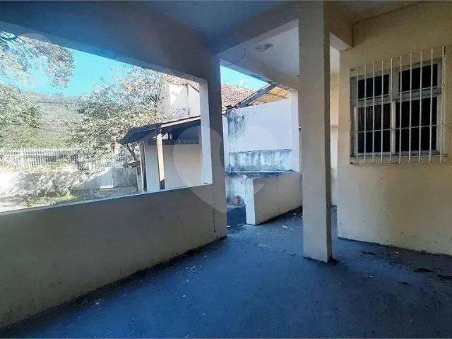 Casa / Sobrado para Venda em Niterói/RJ São Francisco 2 Quartos