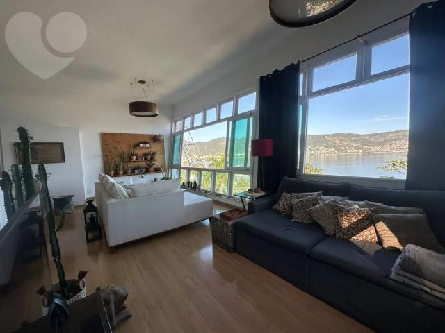 Casa / Sobrado para Venda em Niterói/RJ São Francisco 3 Quartos