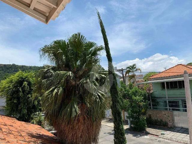 Casa / Sobrado para Venda em Niterói/RJ São Francisco 3 Quartos