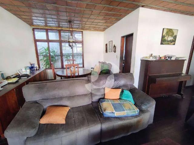 Casa / Sobrado para Venda em Niterói/RJ São Francisco 3 Quartos