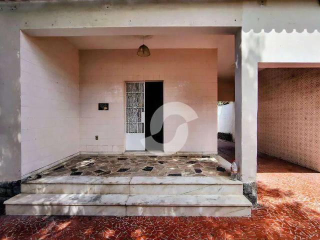 Casa / Sobrado para Venda em Niterói/RJ Santa Bárbara 3 Quartos