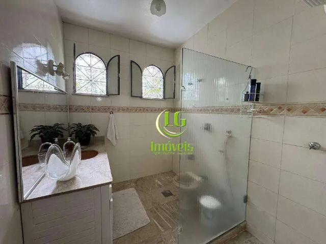 Casa / Sobrado para Venda em Niterói/RJ Santa Rosa 4 Quartos