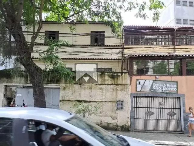 Casa / Sobrado para Venda em Niterói/RJ Santa Rosa 4 Quartos