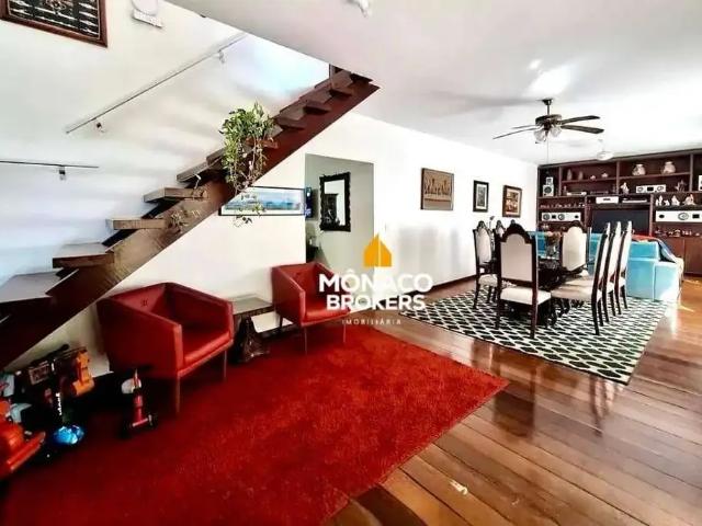 Casa / Sobrado para Venda em Niterói/RJ Santa Rosa 4 Quartos