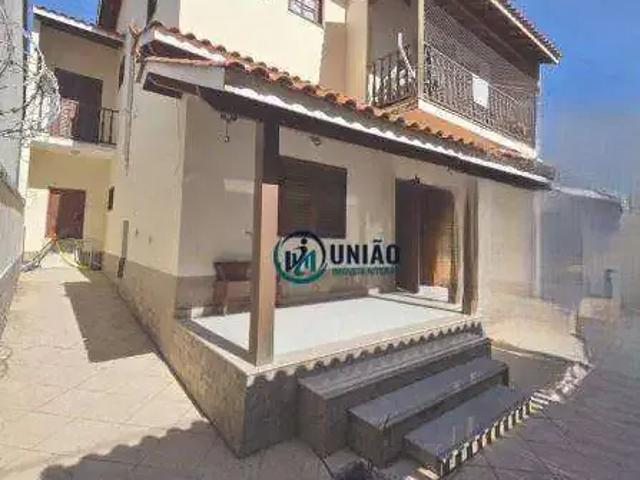 Casa / Sobrado para Venda em Niterói/RJ Santa Rosa 4 Quartos
