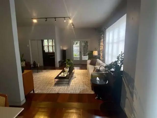 Casa / Sobrado para Venda em Niterói/RJ Santa Rosa 4 Quartos