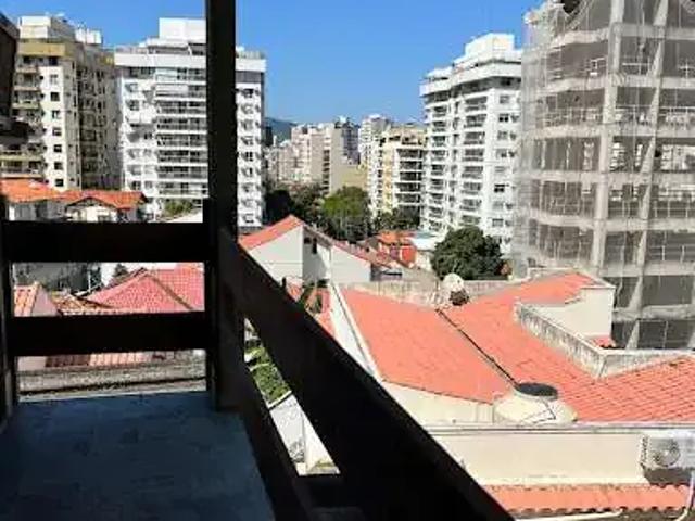 Casa / Sobrado para Venda em Niterói/RJ Santa Rosa 5 Quartos
