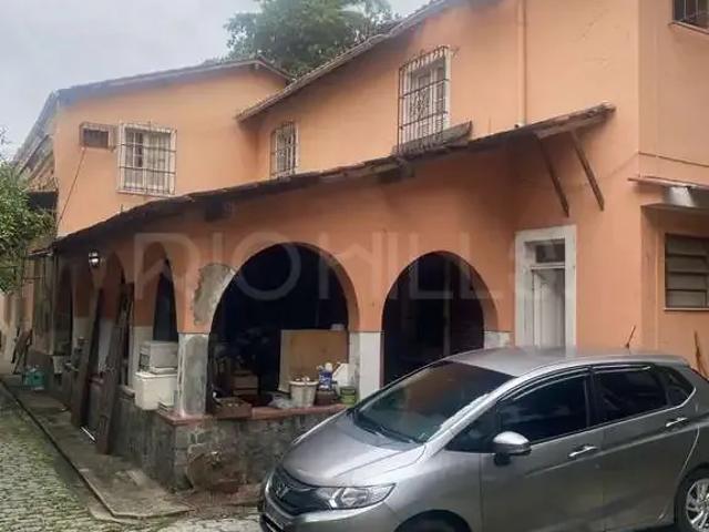 Casa / Sobrado para Venda em Niterói/RJ Santa Rosa 5 Quartos